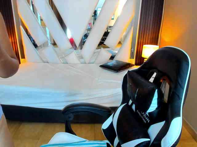 celeste-coquette Live Webcam on BongaCams