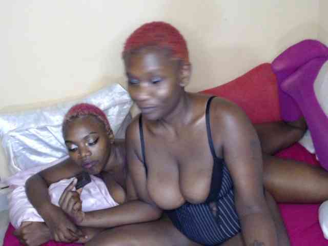 Auratwins webcam