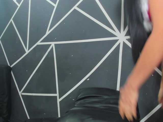 Skinny-toy's BongaCams show and profile