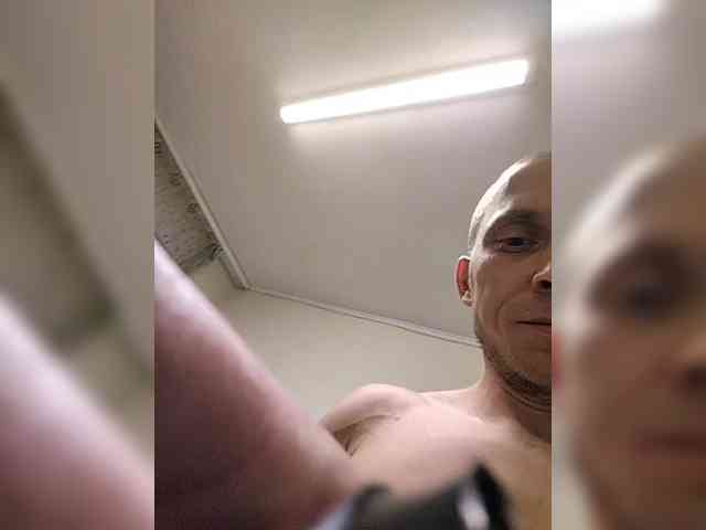 AlexKris webcam