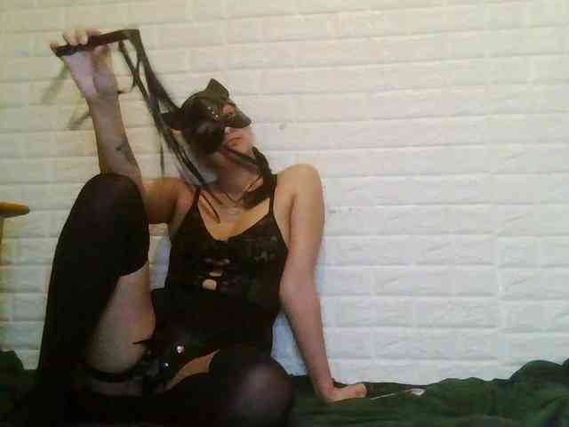 KrisTony Live Webcam on {site_name}