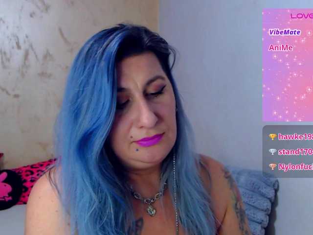 LilithGreen's BongaCams show and profile