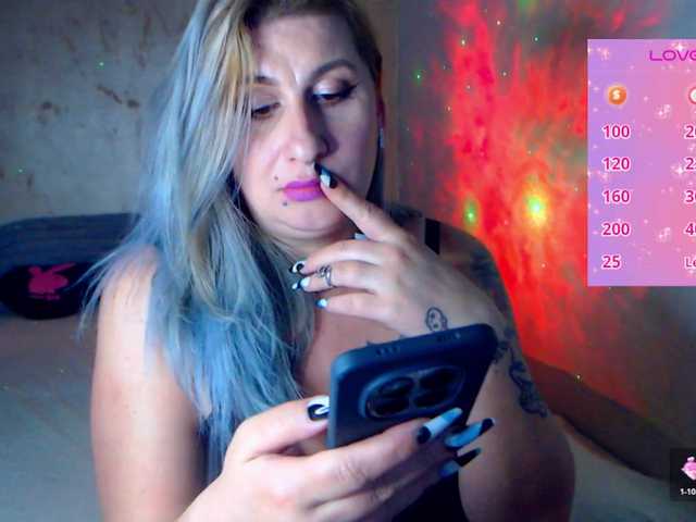 LilithGreen's BongaCams show and profile
