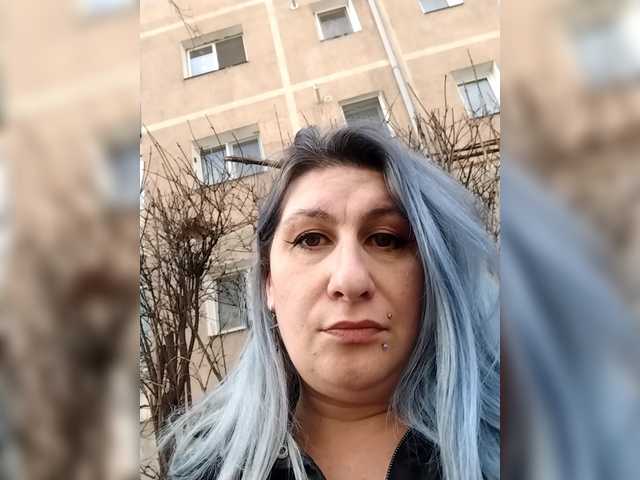 LilithGreen's BongaCams show and profile