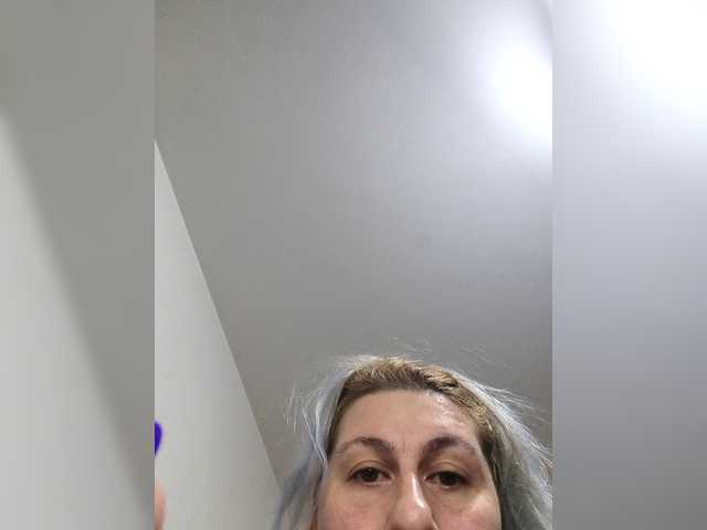 LilithGreen's BongaCams show and profile