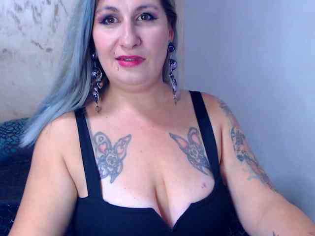 LilithGreen webcam