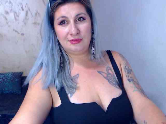 LilithGreen webcam