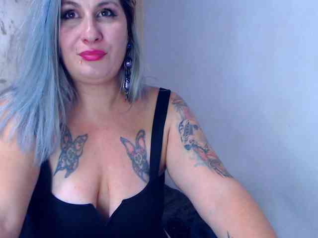 LilithGreen webcam