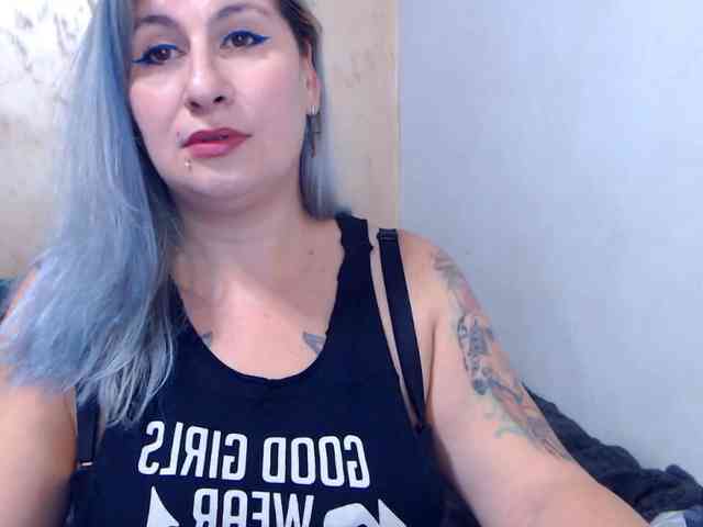 LilithGreen webcam