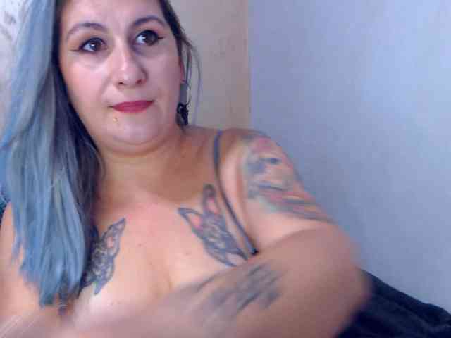 LilithGreen webcam