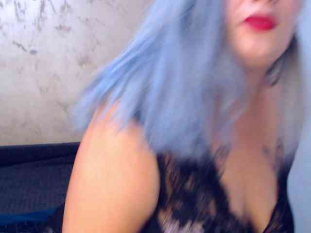 LilithGreen webcam
