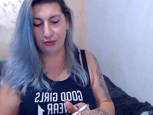 LilithGreen webcam