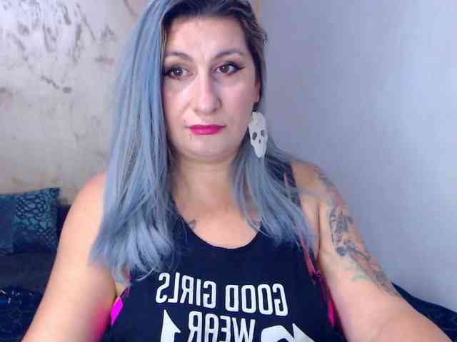 LilithGreen webcam