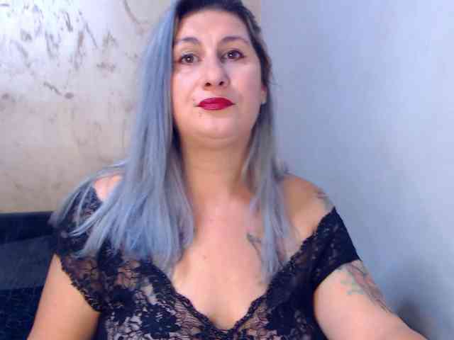 LilithGreen webcam