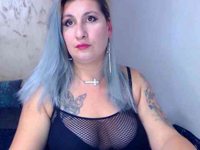 LilithGreen webcam