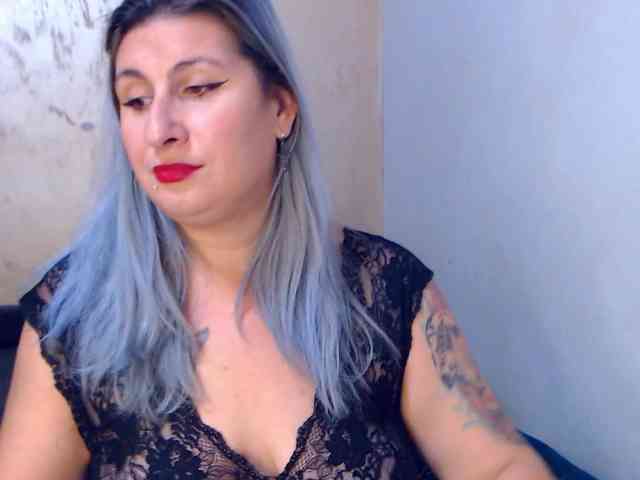 LilithGreen webcam