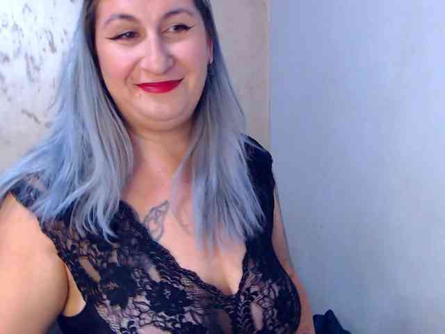 LilithGreen webcam