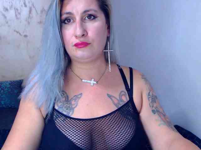 LilithGreen webcam