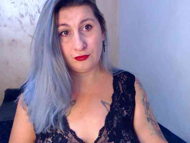 LilithGreen webcam