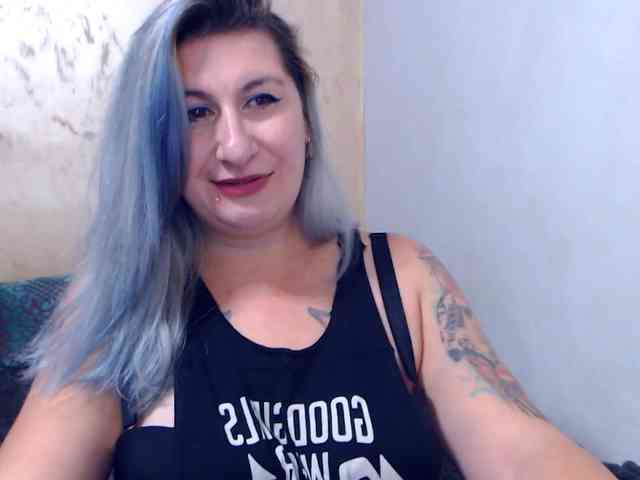 LilithGreen webcam