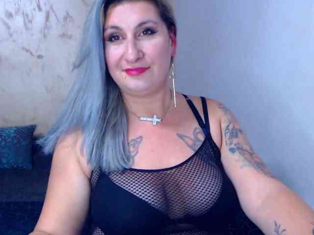 LilithGreen webcam