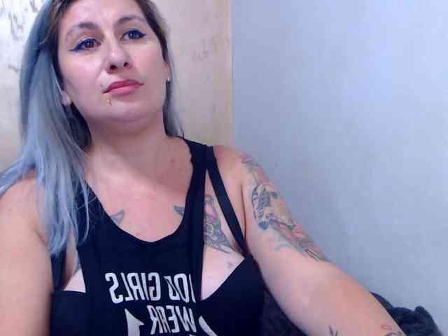 LilithGreen webcam
