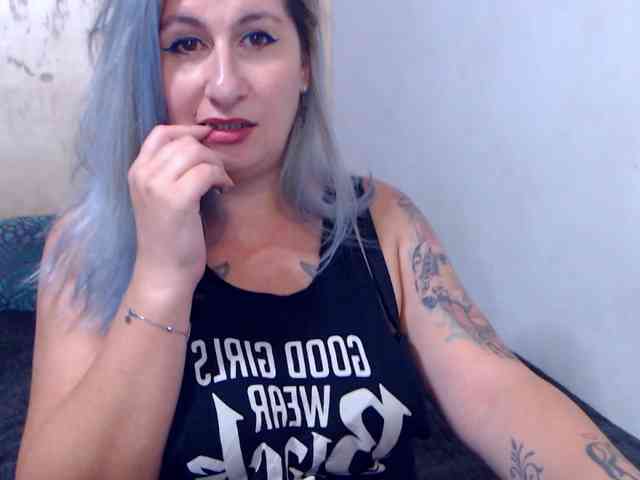 LilithGreen webcam