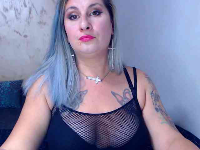 LilithGreen webcam
