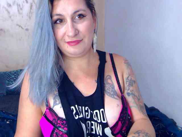 LilithGreen webcam