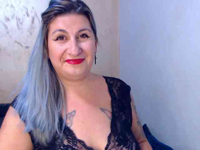 LilithGreen webcam