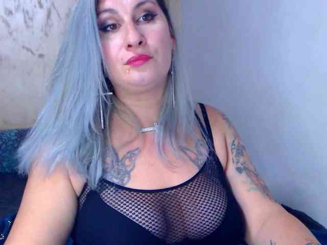 LilithGreen webcam