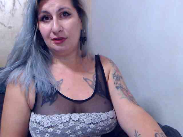 LilithGreen webcam