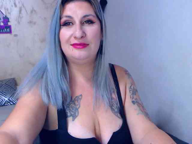 LilithGreen webcam