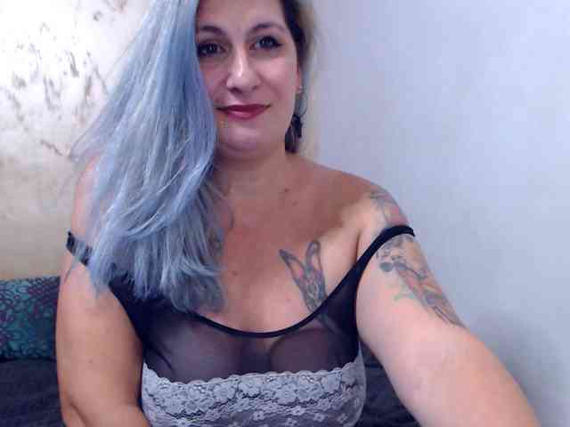 LilithGreen webcam