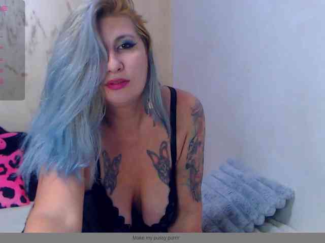 LilithGreen webcam