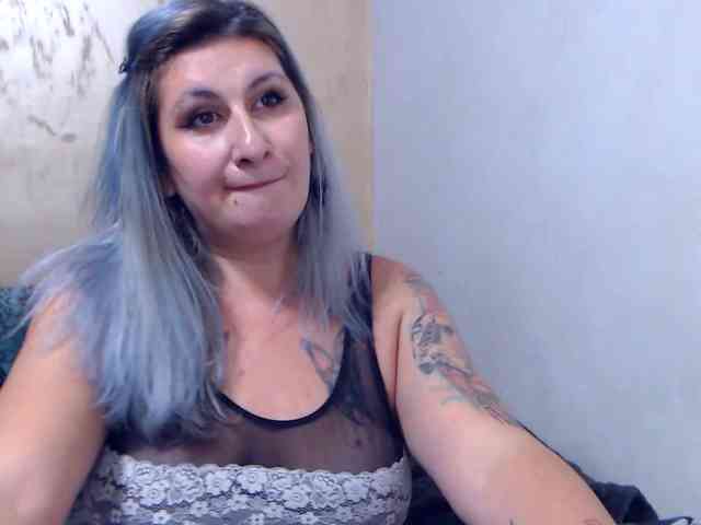 LilithGreen webcam