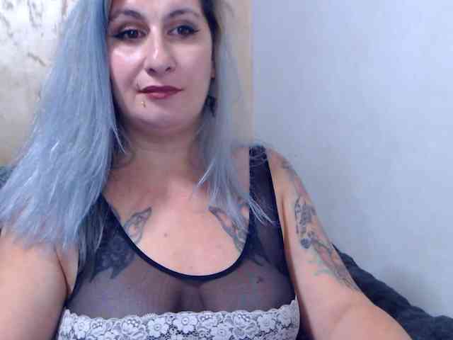 LilithGreen webcam