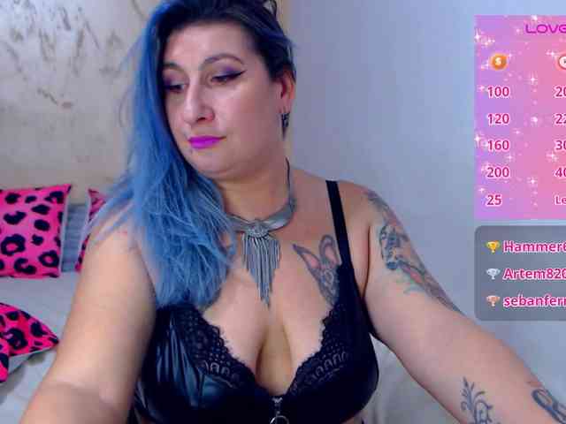 LilithGreen webcam