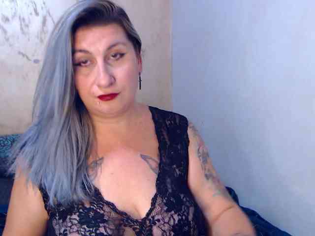 LilithGreen webcam