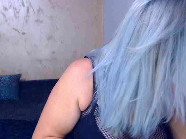 LilithGreen webcam