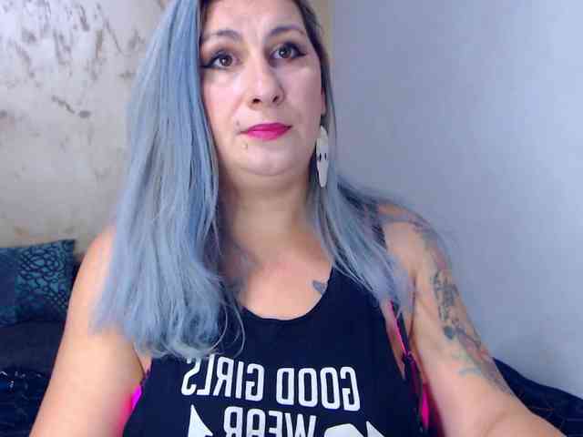 LilithGreen webcam