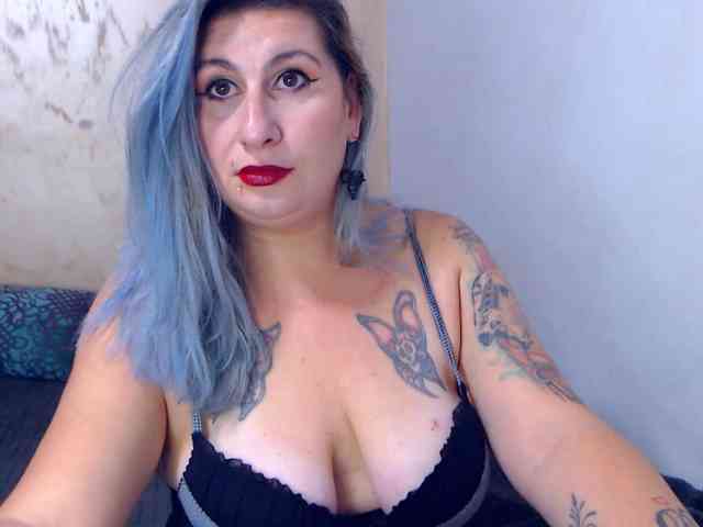 LilithGreen webcam