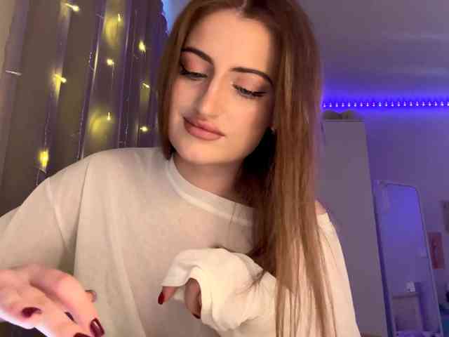 AuraLahrman webcam