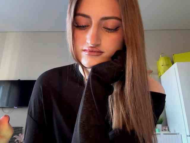 AuraLahrman webcam
