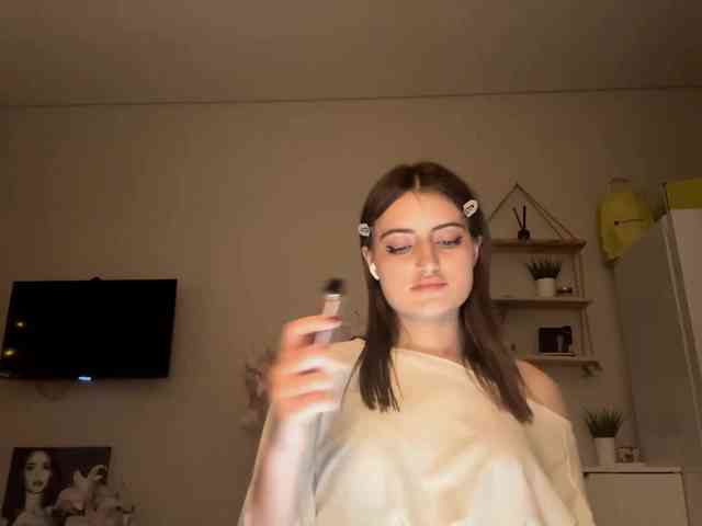 AuraLahrman webcam
