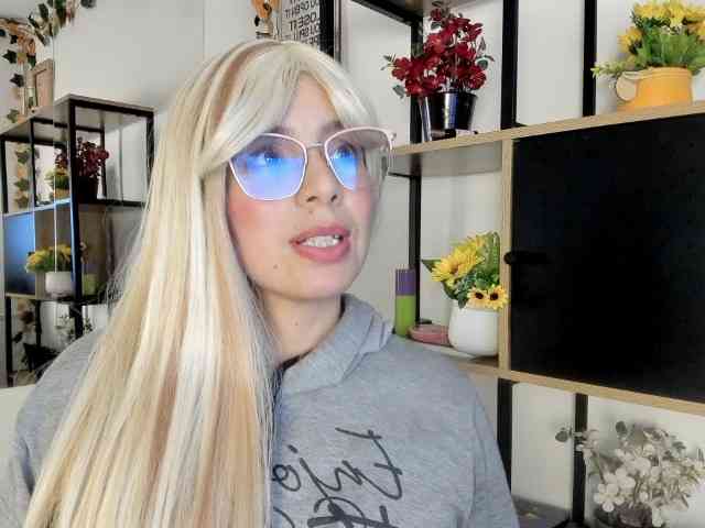 AbbyJhonsS Live Webcam on BongaCams