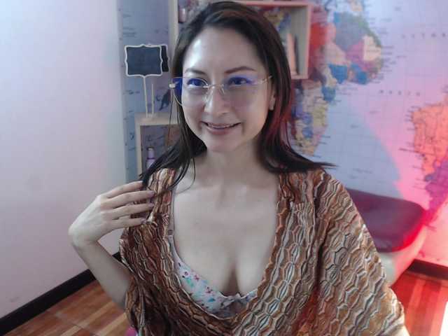  EvelynnMiller chat room