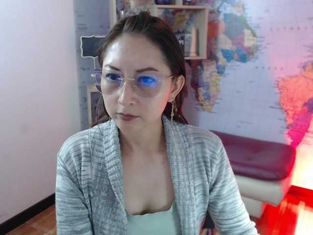 EvelynnMiller Live Cam on BongaCams