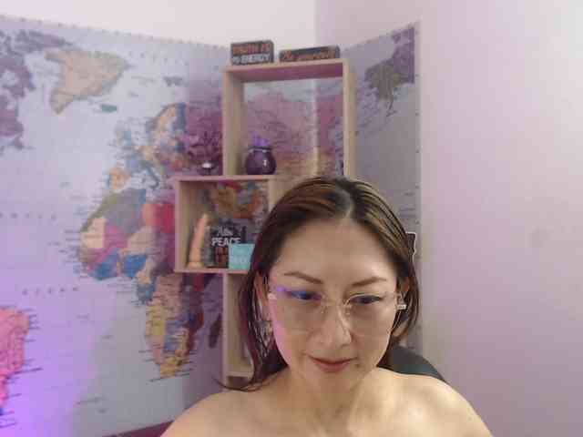 EvelynnMiller webcam