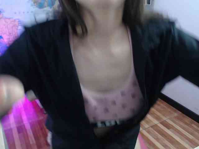 EvelynnMiller webcam